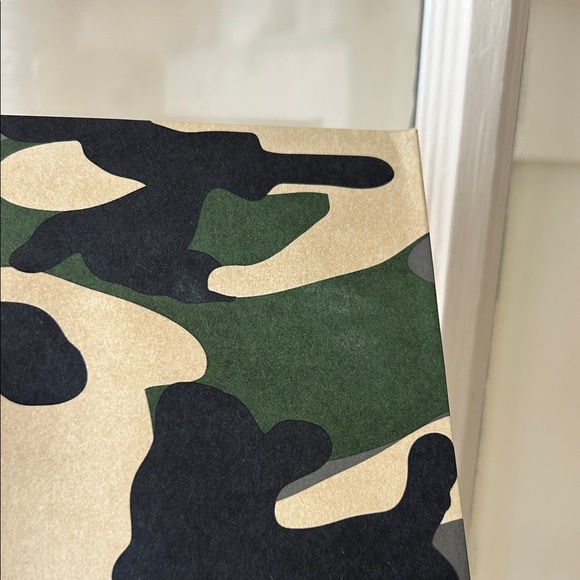 Marc Jacobs Camouflage Tote with Red Accents - Picture 7 of 13